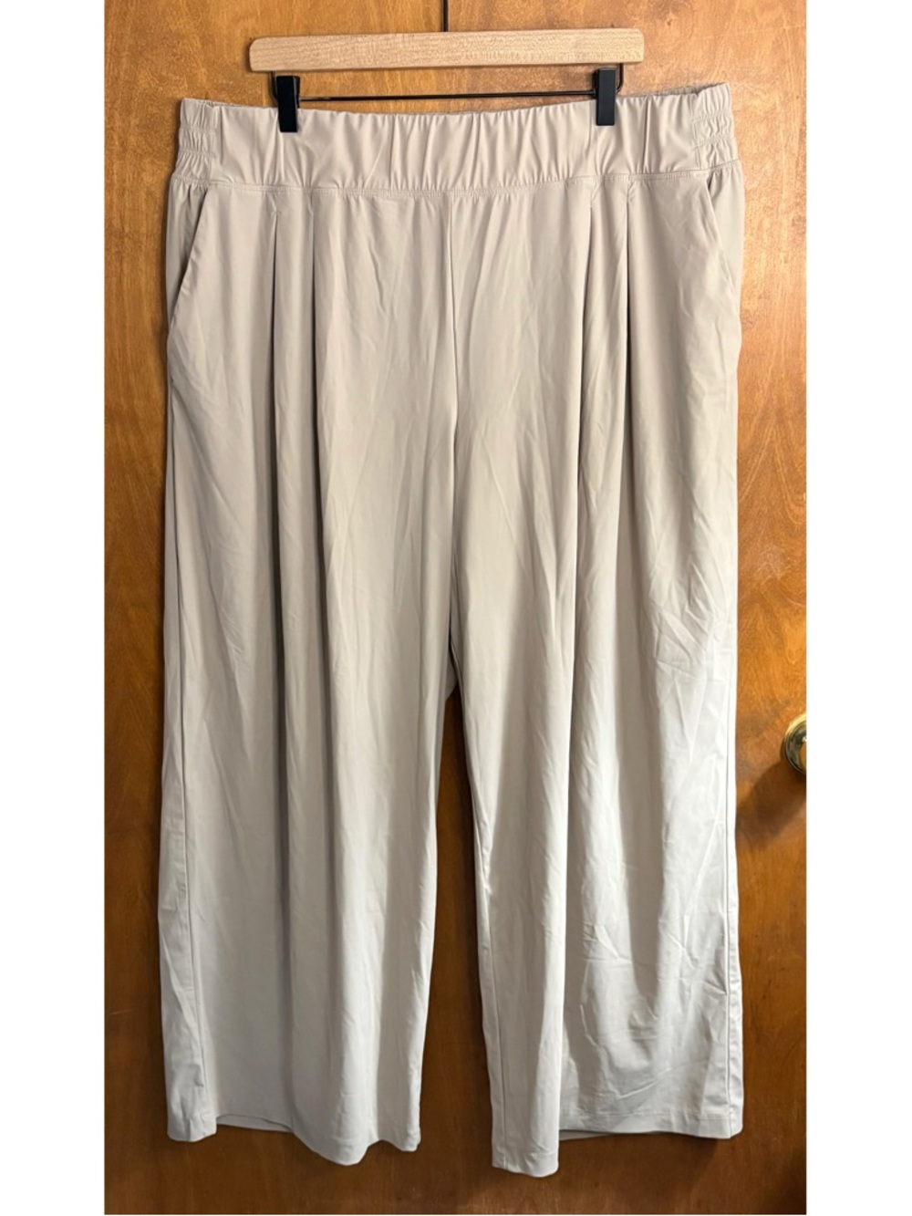 Old Navy Extra High Rise SleekTech Pleated Wide Leg Trousers Pants XXL Office - Picture 2 of 10
